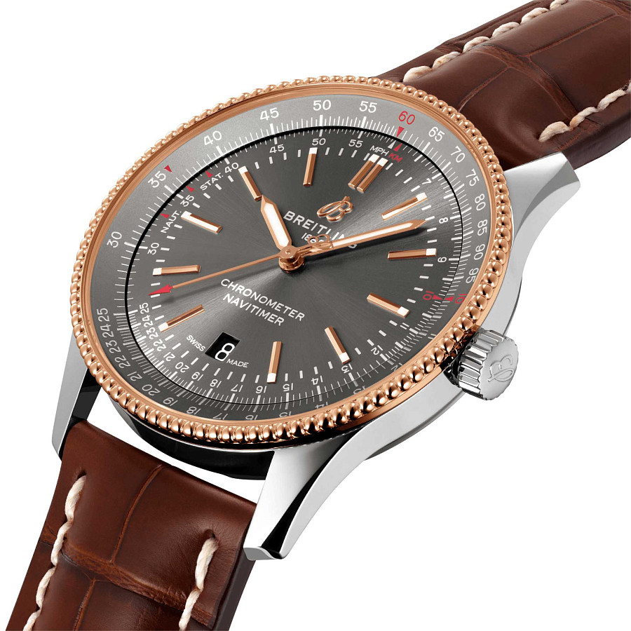 Часы Breitling Navitimer Automatic 41 U17326121M1P2 — механические, золото металл сталь