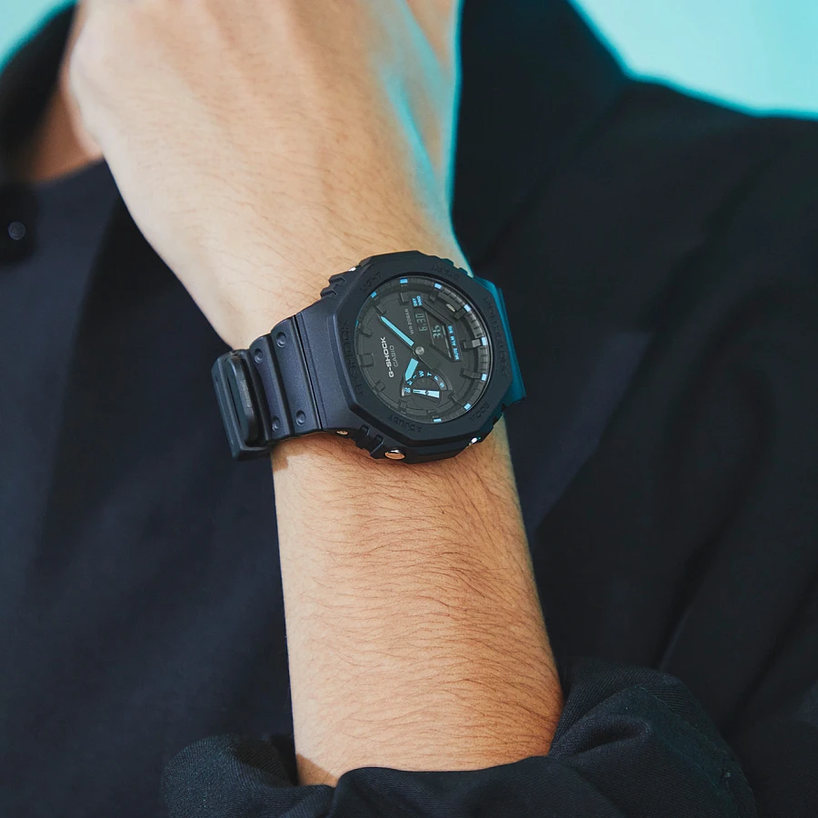 Часы Casio G-Shock GA-2100-1A2DR (GA-2100-1A2) — электронные, пластик карбон