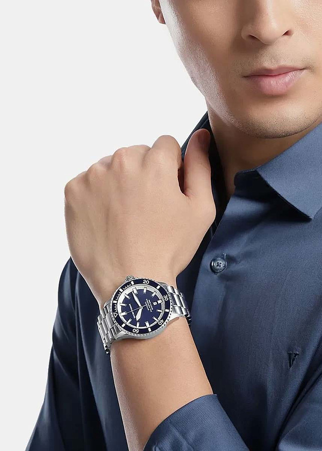 Часы Emporio Armani Sea Explorer AR60087 — мужские, нержавеющая сталь