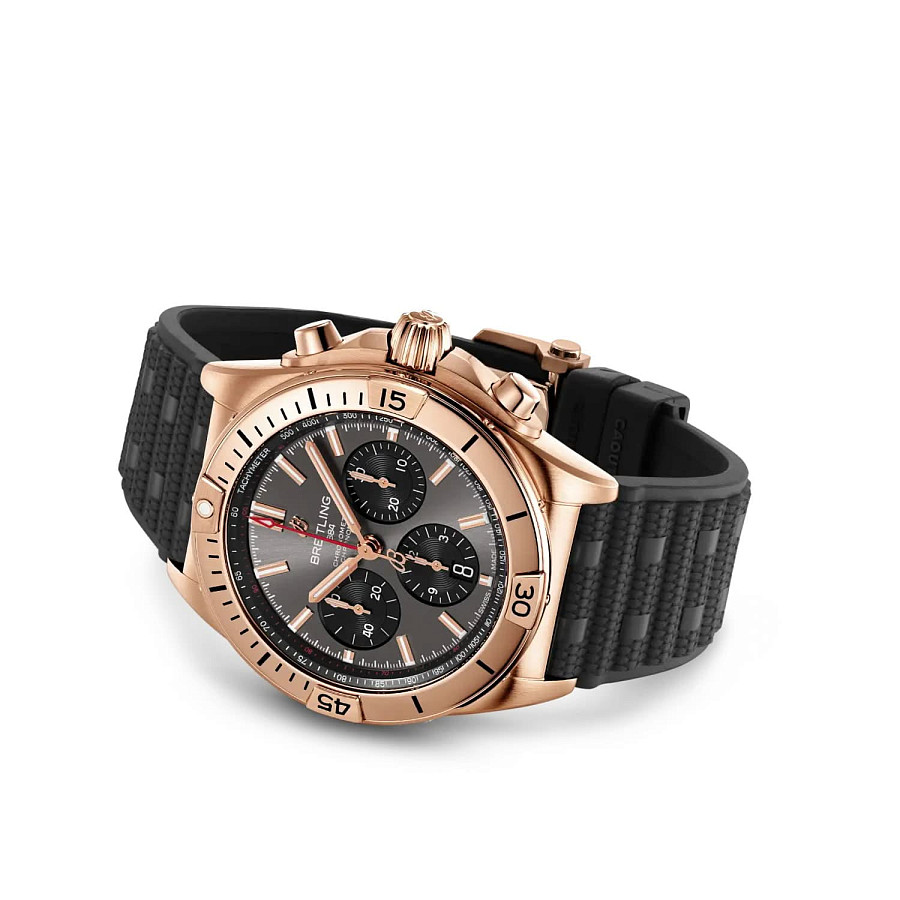 Часы Breitling Chronomat B01 42 mm RB0134101B1S2 — золото, Швейцария