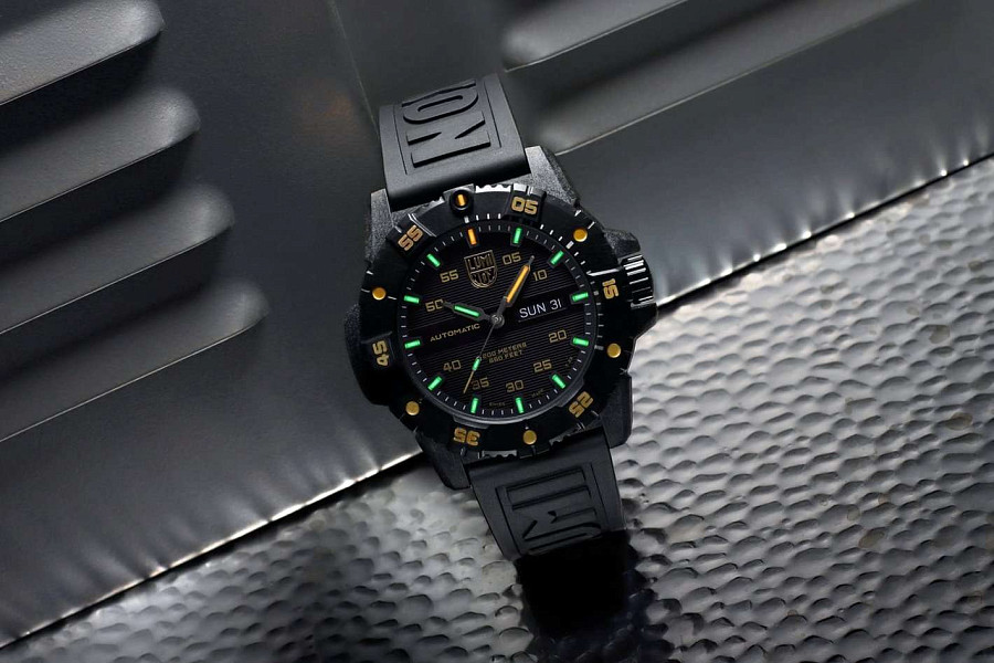 Часы Luminox Master Carbon SEAL Automatic XS.3865.GOLD — механические, Швейцария, мужские