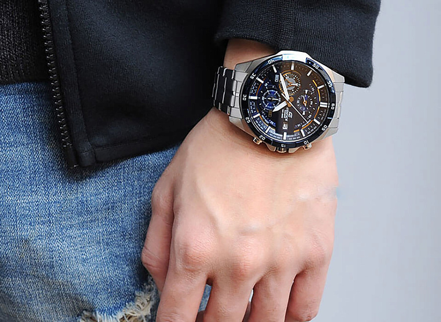 Часы Casio Edifice EFR-556DB-2A — кварцевые, металл сталь