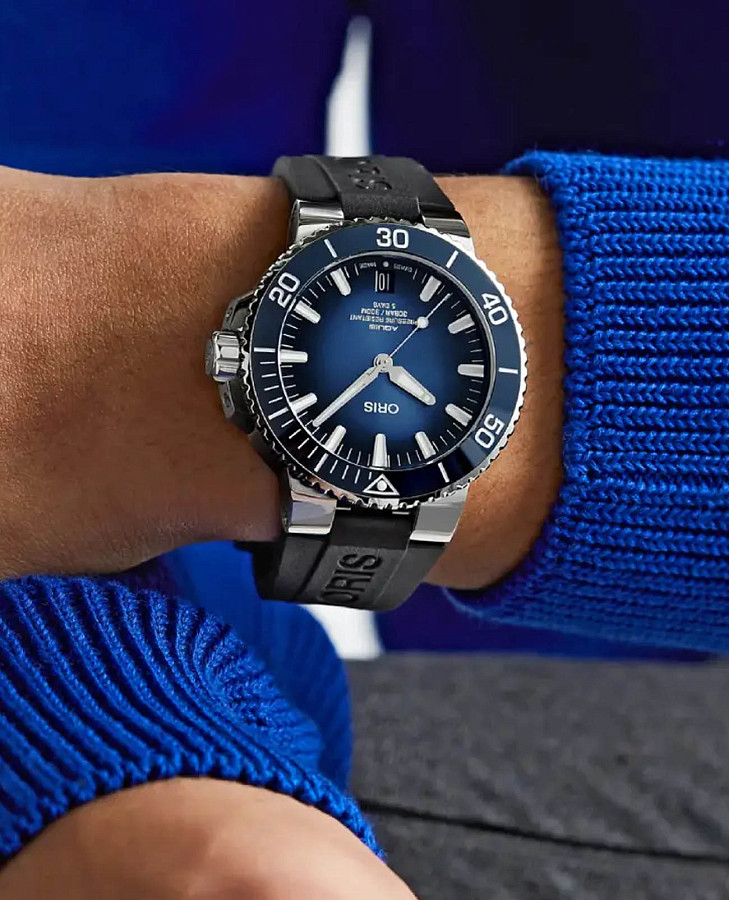 Часы Oris Aquis 01 400 7763 4135-07 4 24 74EB — каучук, мужские