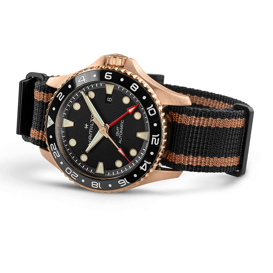 Часы Hamilton Khaki Navy Scuba Automatic GMT 43mm H82565930 — бронза, мужские