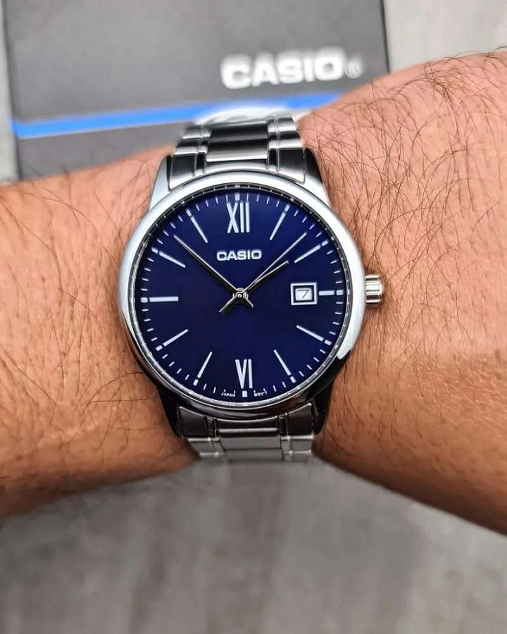 Часы Casio Collection MTP-V002D-2B3UDF (MTP-V002D-2B3) — кварцевые, сталь металл