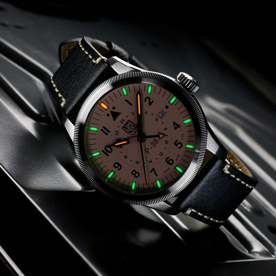 Часы Luminox P–38 LIGHTNING XA.9527 — мужские, черный