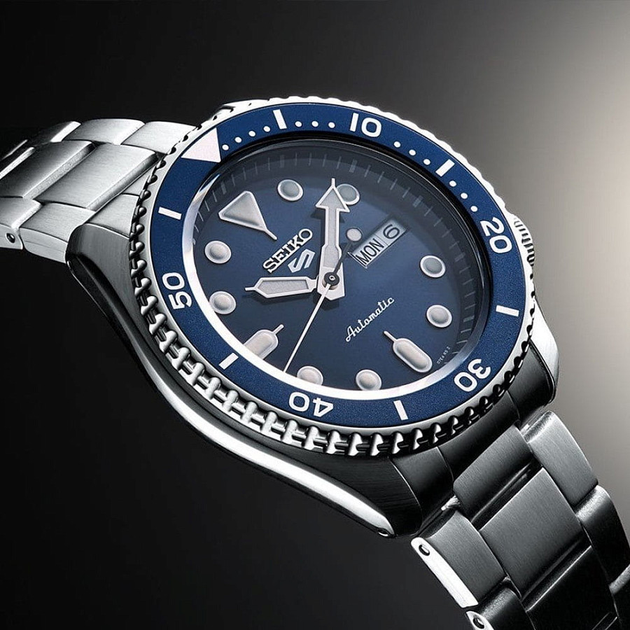 Часы Seiko 5 Sports SKX series SRPD51K1 — мужские, нержавеющая сталь