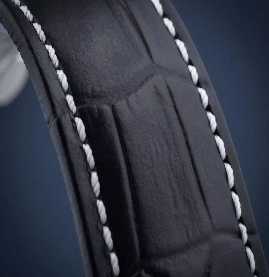 Часы Aviator Douglas Day Date V.3.36.2.285.4 — кожаный, мужские