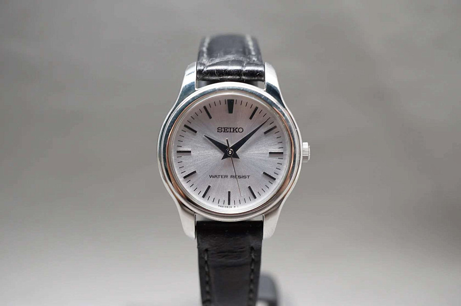 Часы Seiko Spirit SSXP001 — кварцевые, металл сталь