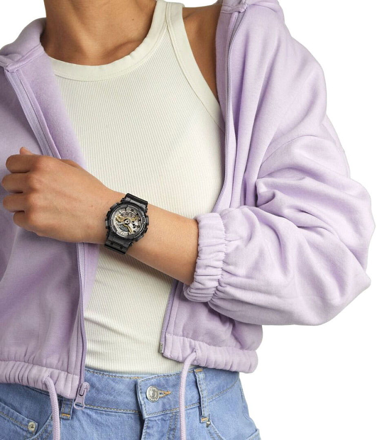 Часы Casio G-Shock GMA-S110GS-8ADR (GMA-S110GS-8A) — пластик, Япония