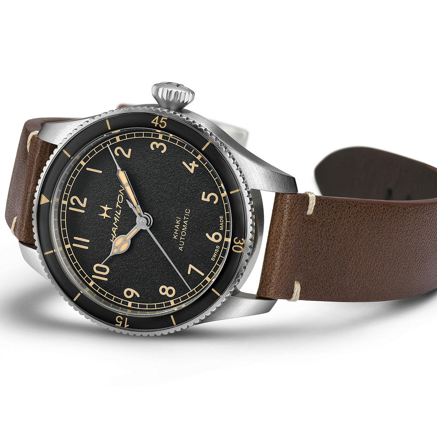 Часы Hamilton Khaki Aviation Pilot Pioneer H76205530 — кожаный, мужские