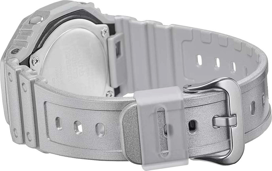 Часы Casio G-Shock GA-2100FF-8ADR (GA-2100FF-8AER) — электронные, Япония, мужские