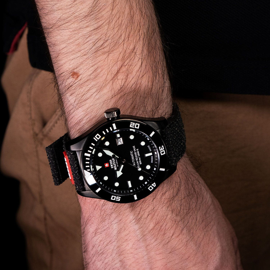 Часы Swiss Military by Chrono Diver SMA34075.05.R — мужские, тканевый