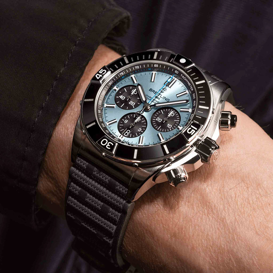 Часы Breitling Super Chronomat B01 44 PB0136251C1S1 — сталь металл платина, Швейцария