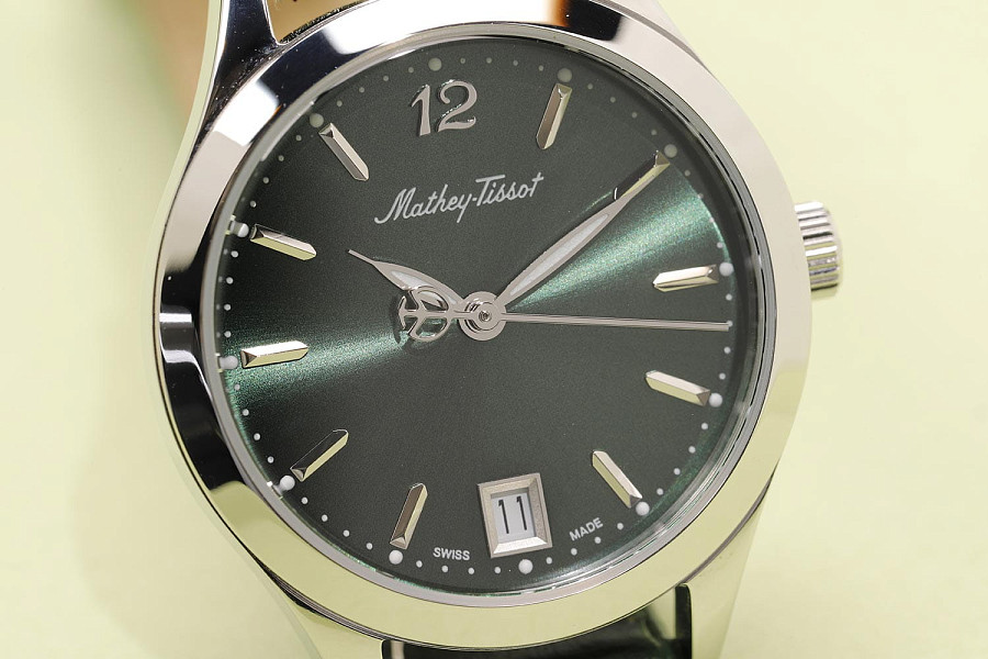 Часы Mathey-Tissot Urban D411AV — кварцевые, сталь металл
