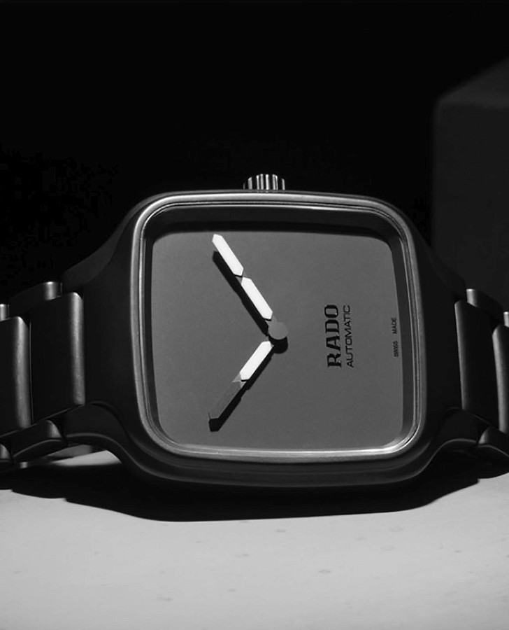 Часы Rado True Square Yoy R27075152 — артикул R27075152