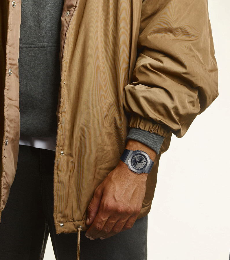 Часы Casio G-Shock GM-2100-1ADR (GM-2100-1A) — электронные, сталь металл