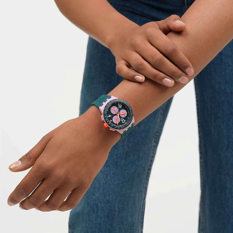 Часы Swatch Moment Of Rose SUSP400 — кварцевые, пластик