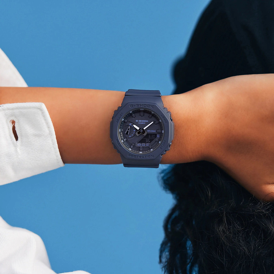 Часы Casio G-Shock GMA-S2100BA-2A1 — электронные, пластик