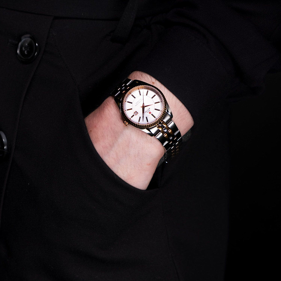 Часы Swiss Military by Chrono Сверхточные SM34066.07 — нержавеющая сталь с ip-покрытием, женские