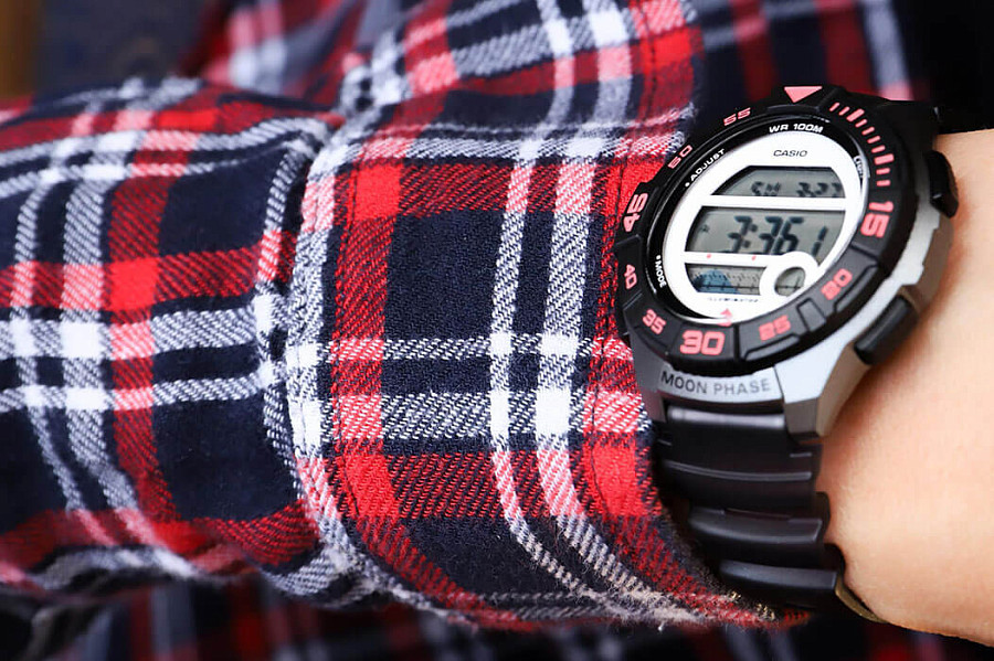 Часы Casio Collection LWS-1100H-8A — кварцевые, пластик