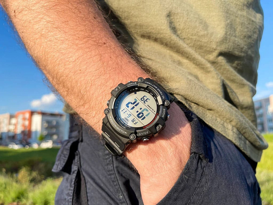 Часы Casio Collection AE-1500WHX-3AVDF (AE-1500WHX-3A) — пластик, Япония