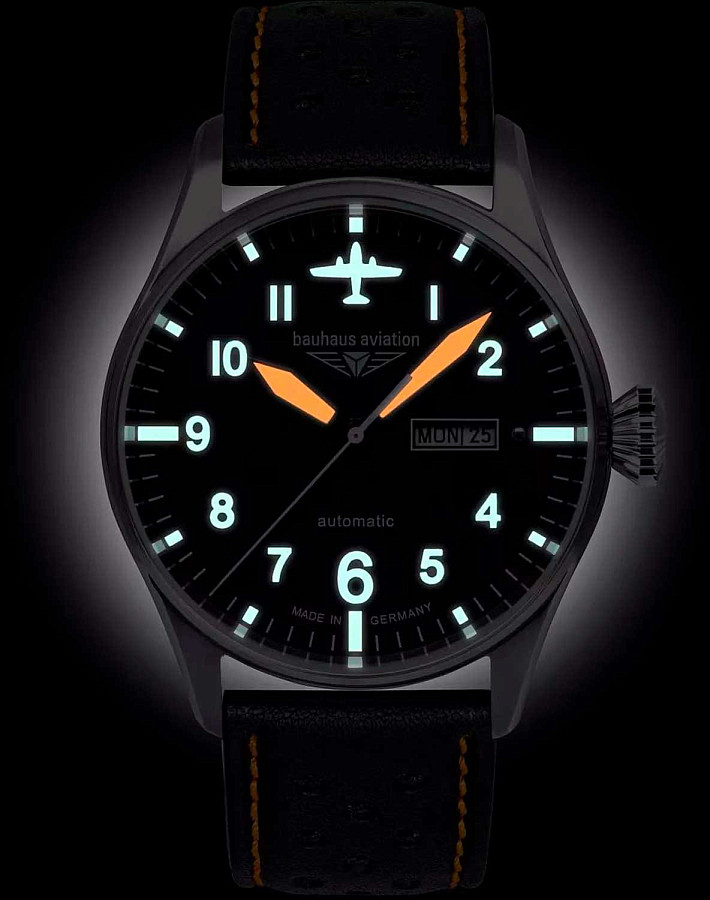 Часы Bauhaus Aviation Flight Control 27665 — механические, металл сталь