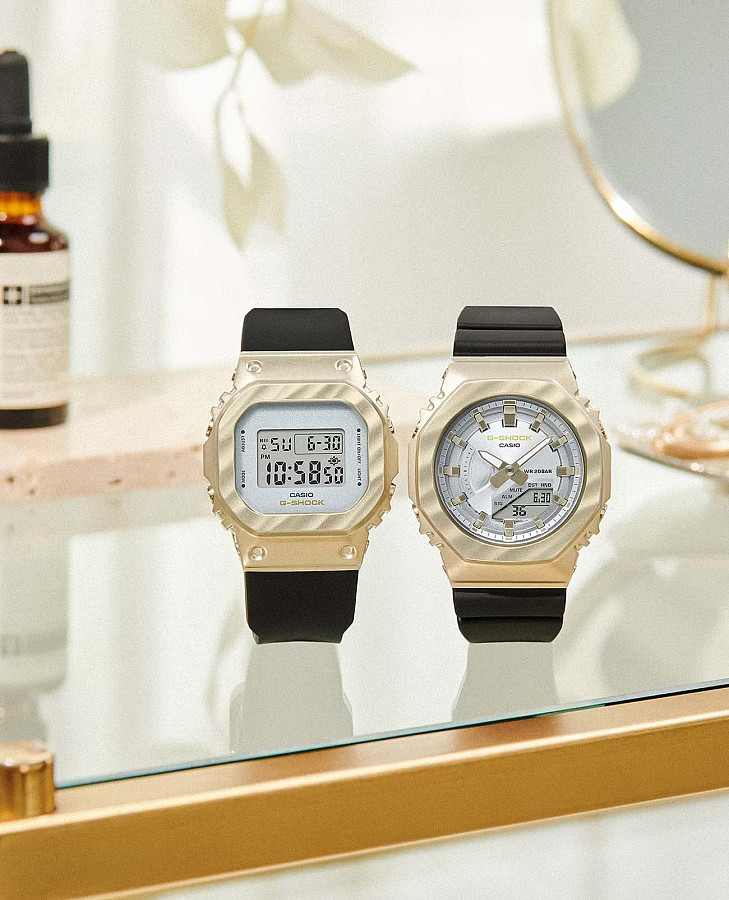 Часы Casio G-Shock GM-S5600BC-1DR (GM-S5600BC-1) — Япония, электронные