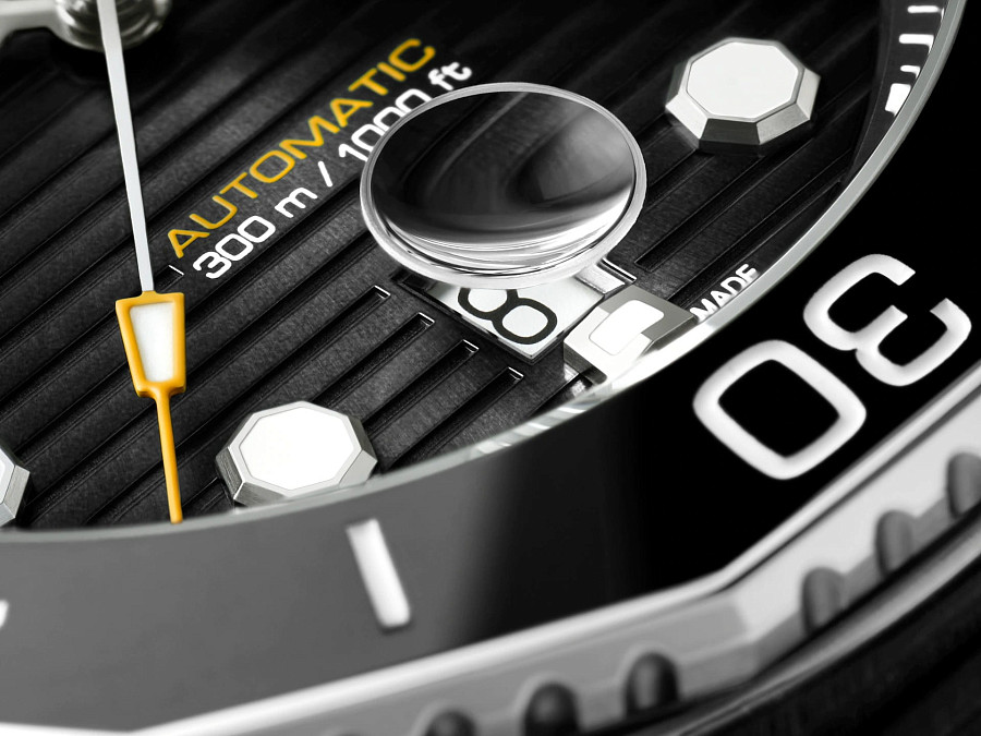 Часы TAG Heuer Aquaracer Professional 300 WBP201A.FT6197 — сталь металл, Швейцария