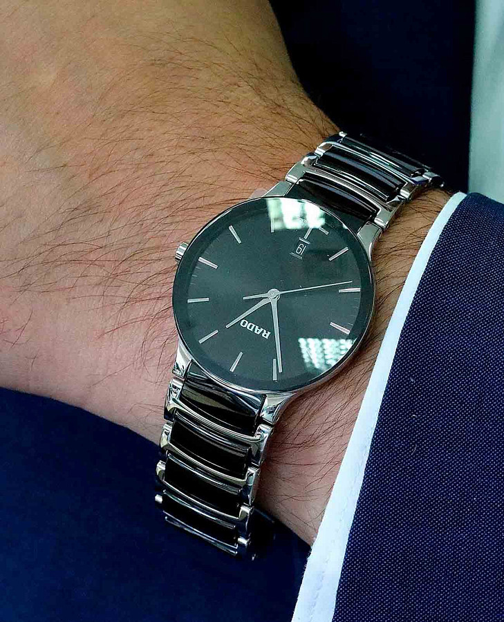 Часы Rado Centrix R30021152 — сталь + высокотехнологичная керамика, мужские