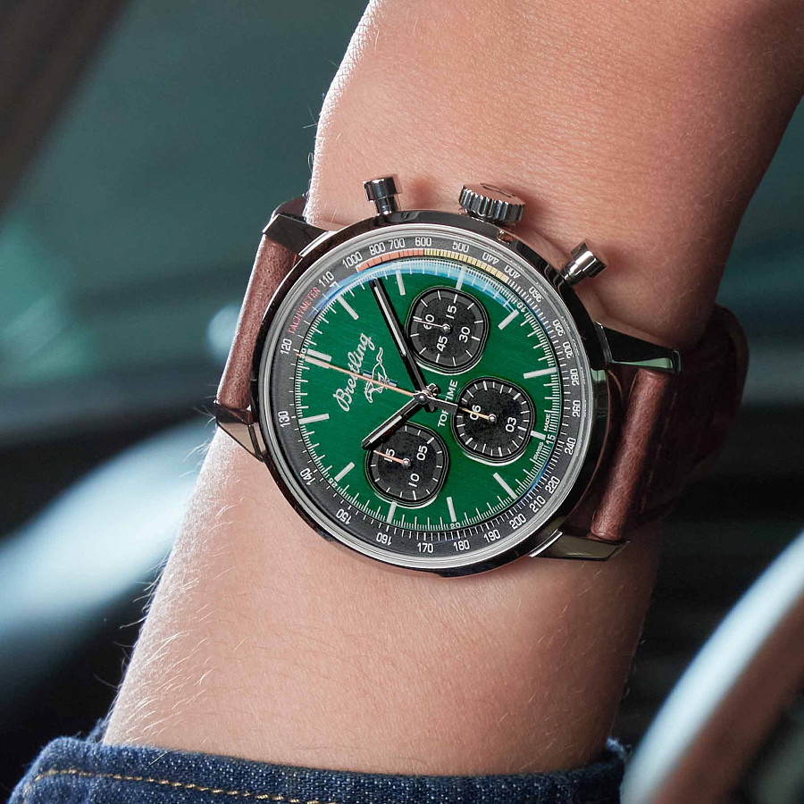 Часы Breitling Top Time Ford Mustang A253101A1L1X1 — артикул A253101A1L1X1