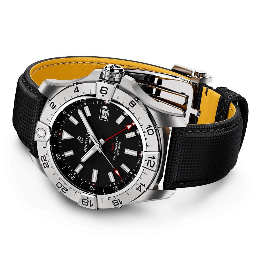 Часы Breitling Avenger Automatic GMT 44 A32320101B1X1 — сталь металл, Швейцария