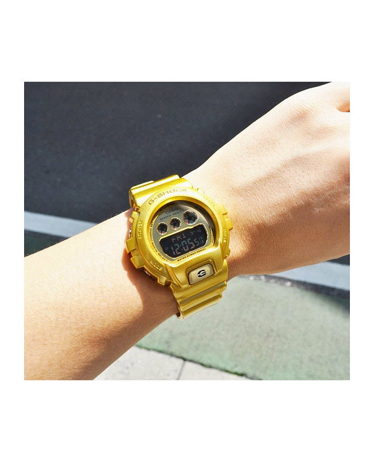 Часы Casio G-Shock GMD-S6900SM-9ER — пластик, Япония
