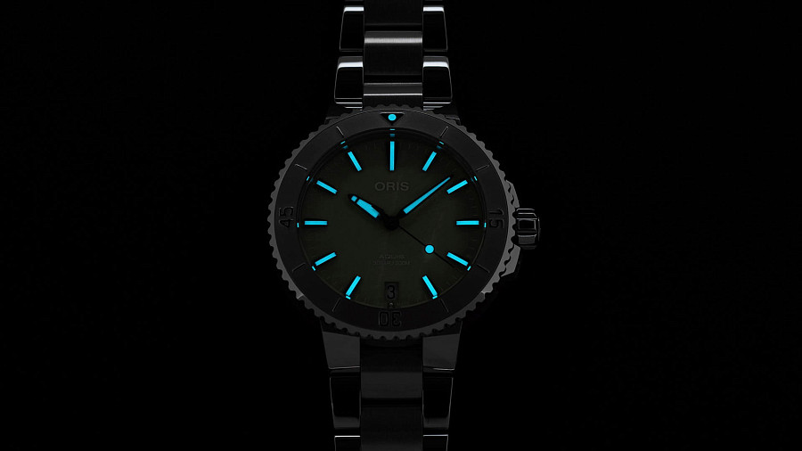 Часы Oris Aquis Date 01 733 7770 4157-07 8 18 05P — Швейцария, механические