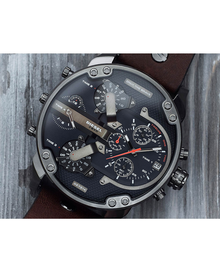 Часы Diesel Mr. Daddy DZ7314 — кварцевые, сталь металл