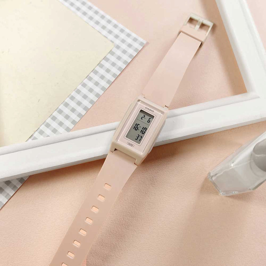 Часы Casio Collection LF-10WH-4 — пластик, Япония