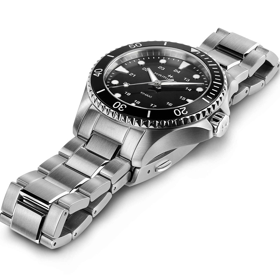 Часы Hamilton Khaki Navy Scuba Quartz H82201131 — сталь металл, Швейцария