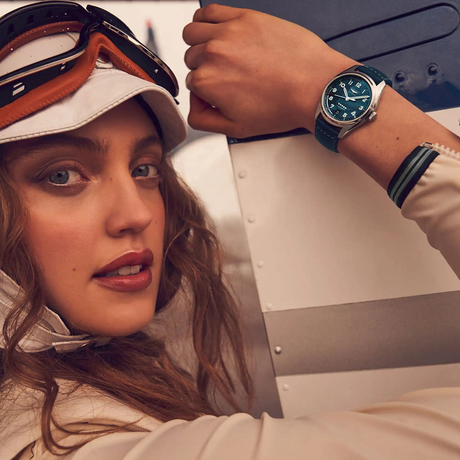 Часы Longines Spirit L3.410.4.93.0 — синий, сталь