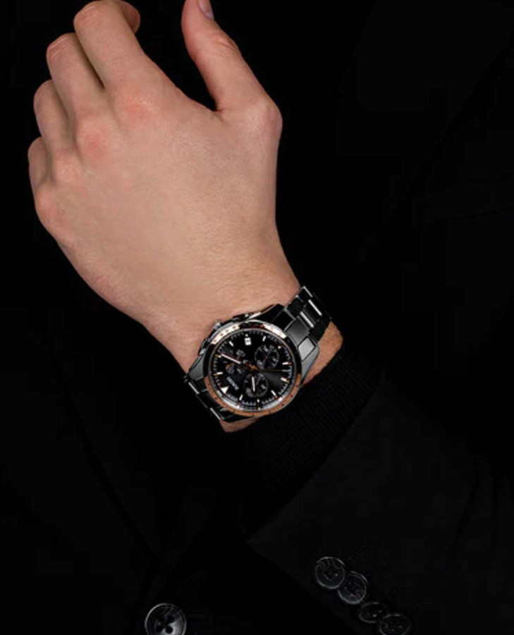 Часы Rado Hyperchrome Chronograph R32259163 — артикул R32259163