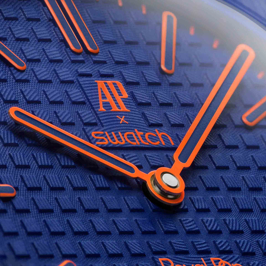 Часы Audemars Piguet x Swatch Royal Pop Orenji Hachi SSX03L103N — кожаный, женские