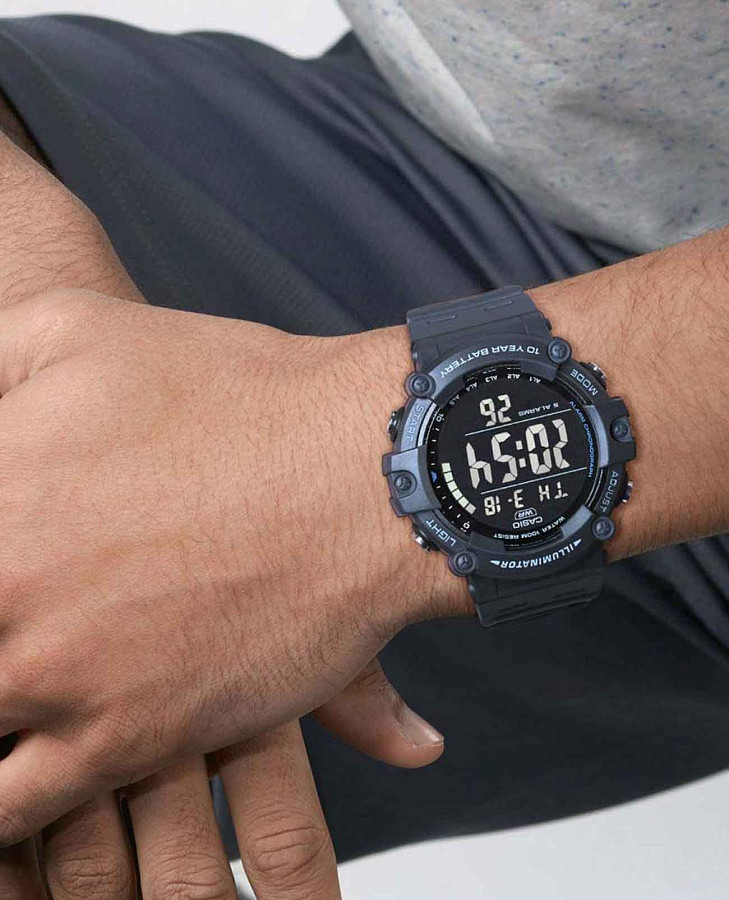 Часы Casio Collection AE-1500WH-8BVDF (AE-1500WH-8B) — кварцевые, пластик