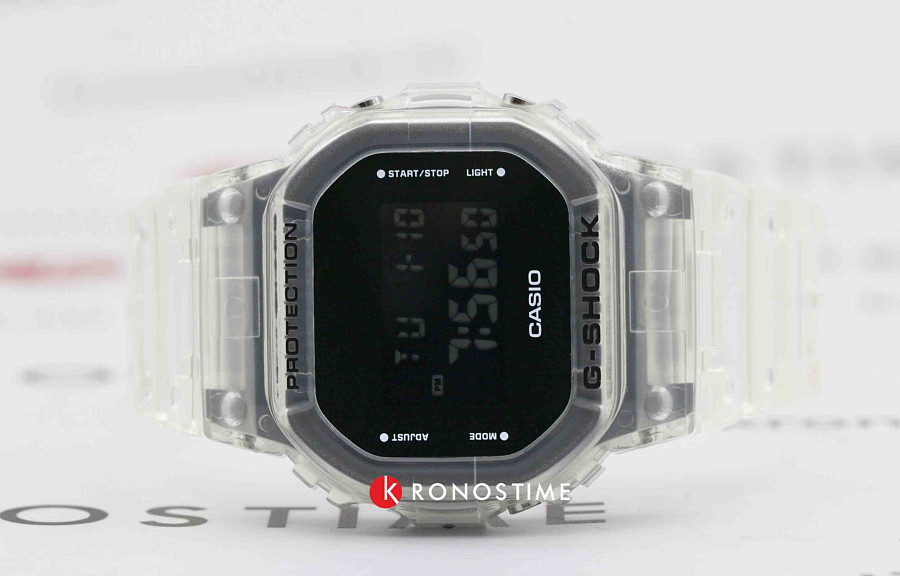 Часы Casio G-Shock DW-5600SKE-7 — электронные, Япония, мужские