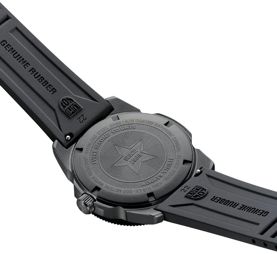 Часы Luminox Pacific Diver XS.3127M — белый, сталь металл