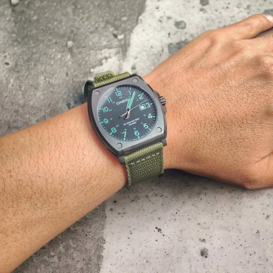 Часы Casio Collection MTP-E715C-3A — кварцевые, металл сталь