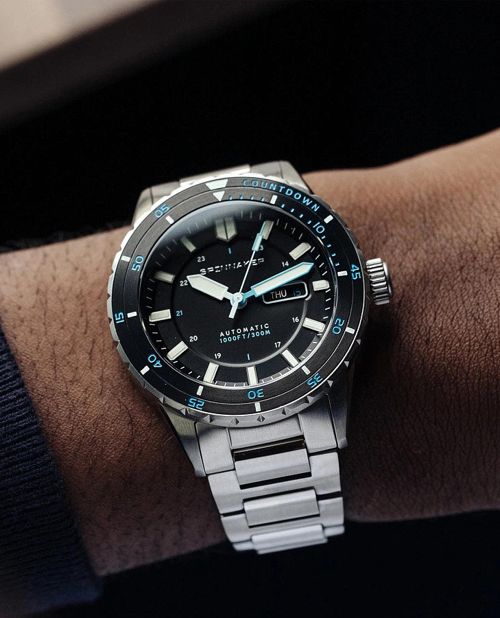 Часы Spinnaker Hass SP-5099-22 — нержавеющая сталь, мужские