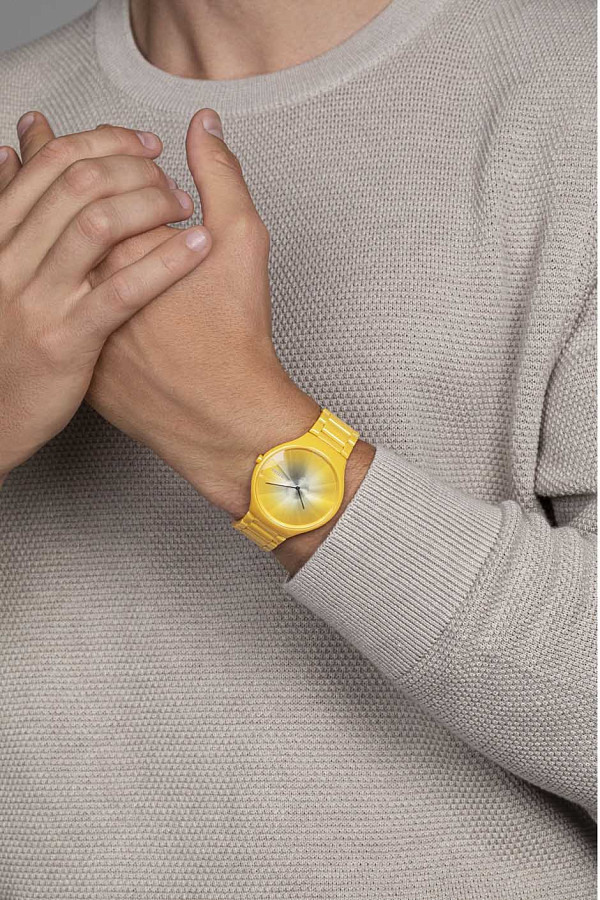 Часы Rado True Thinline x Great Gardens of the World R27122252 — высокотехнологичная керамика, женские