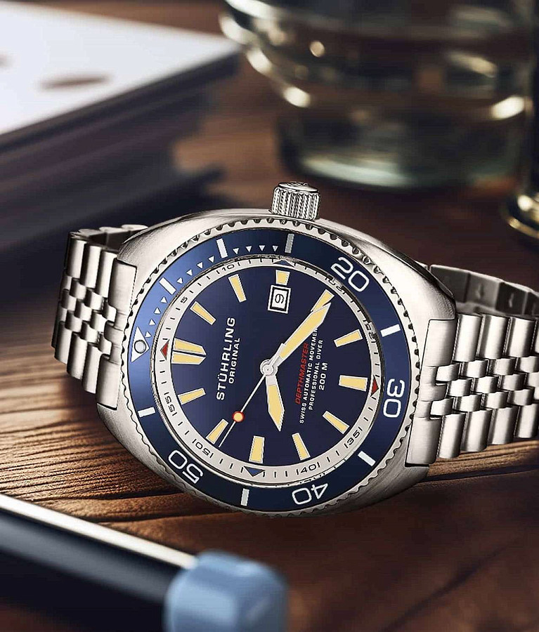 Часы Stuhrling Aquadiver 1008.01 — нержавеющая сталь, мужские