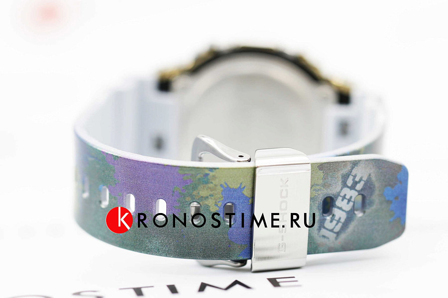 Часы Casio G-Shock GM-5600SS-1DR (GM-5600SS-1) — мужские, полимер