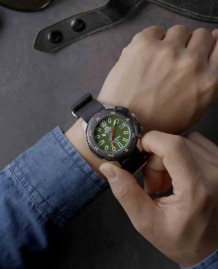 Часы Orient M-Force RA-AC0N03E (RN-AC0N03E) — зеленый, металл сталь