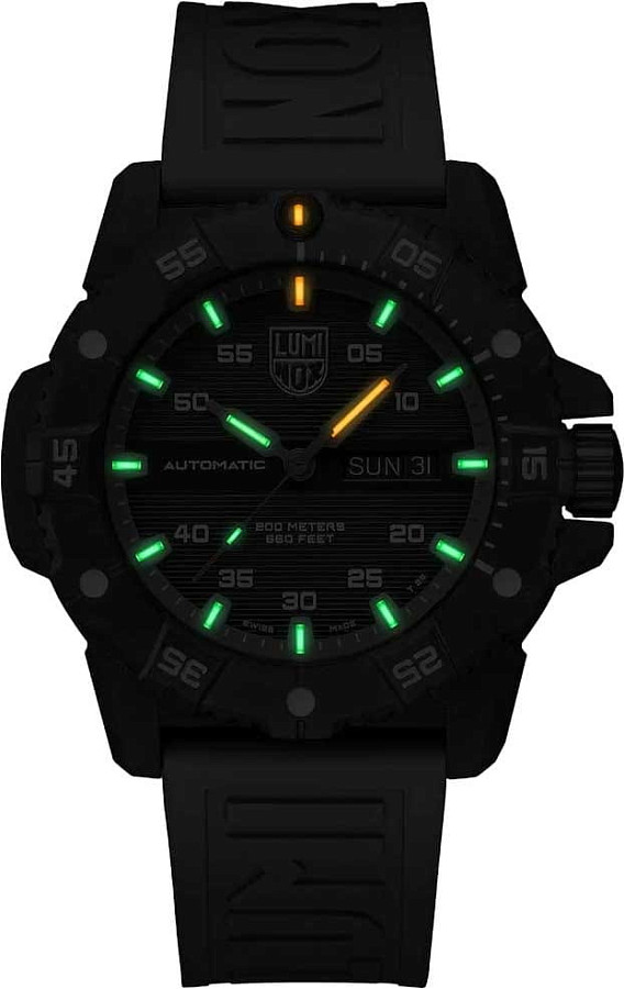 Часы Luminox Master Carbon SEAL Automatic XS.3862 — механические, пластик карбон